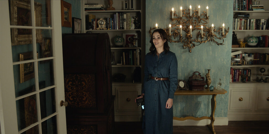 ARCHIVE 81 Visser - Cassandra's Apartment