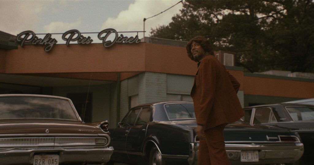 FIGHT NIGHT - Pinky Pies Diner