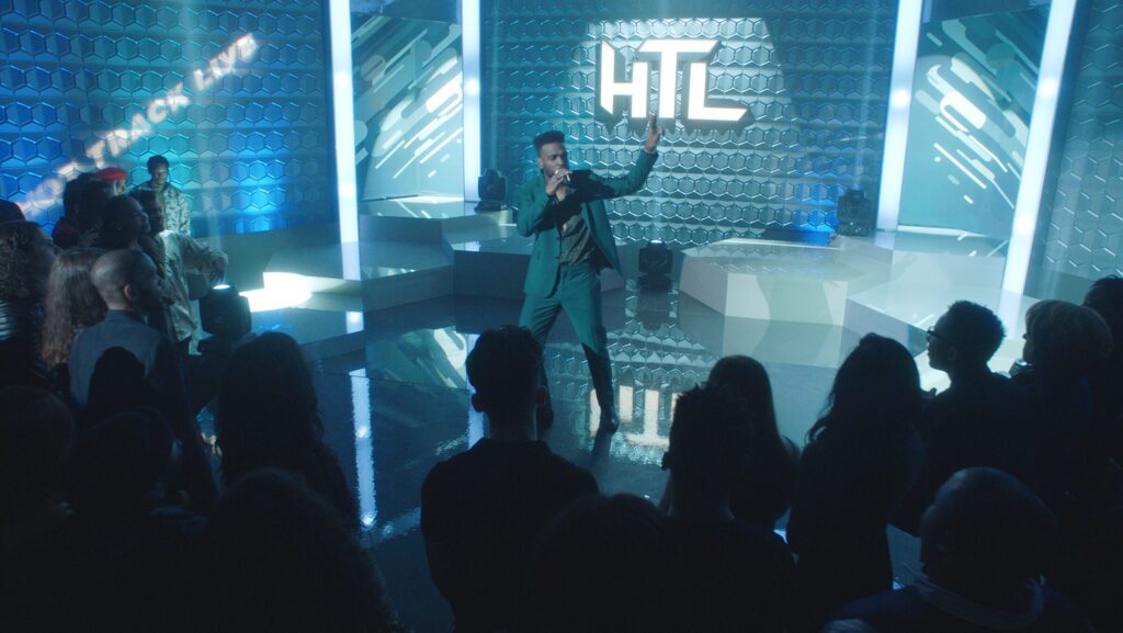 STAR - Noah Performing on HTL